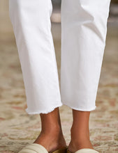 Load image into Gallery viewer, Frank & Eileen Italian Chino Pant in White