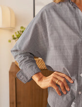 Load image into Gallery viewer, F&E Oona Continuous Sleeve Button-Up in Black and White Plaid