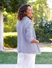 Load image into Gallery viewer, F&E Dublin Knit Blazer in White and British Royal Navy