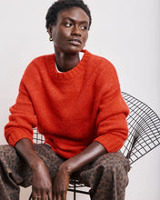 Load image into Gallery viewer, Hartford Women's Pullover in Mage Lipstick