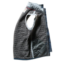 Load image into Gallery viewer, Relwen Windzip Vest in Ghost Grey