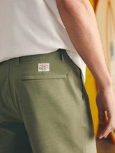 Load image into Gallery viewer, Faherty Men's Belt Loop All Day Shorts in Olive