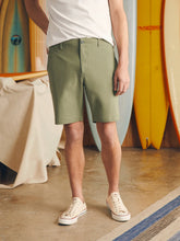 Load image into Gallery viewer, Faherty Men's Belt Loop All Day Shorts in Olive