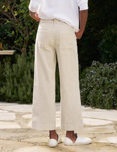 Load image into Gallery viewer, F&amp;E Wexford Wide-Leg Linen Pant in Cement
