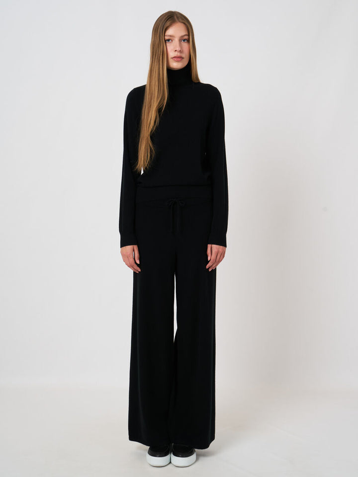 Repeat Basic Organic Cashmere Turtleneck Sweater Black