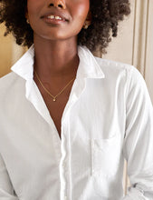 Load image into Gallery viewer, F&amp;E Barry Tailored Button-Up in White Denim
