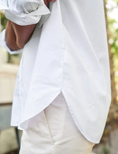 Load image into Gallery viewer, F&amp;E Joedy Superluxe White Button-Up
