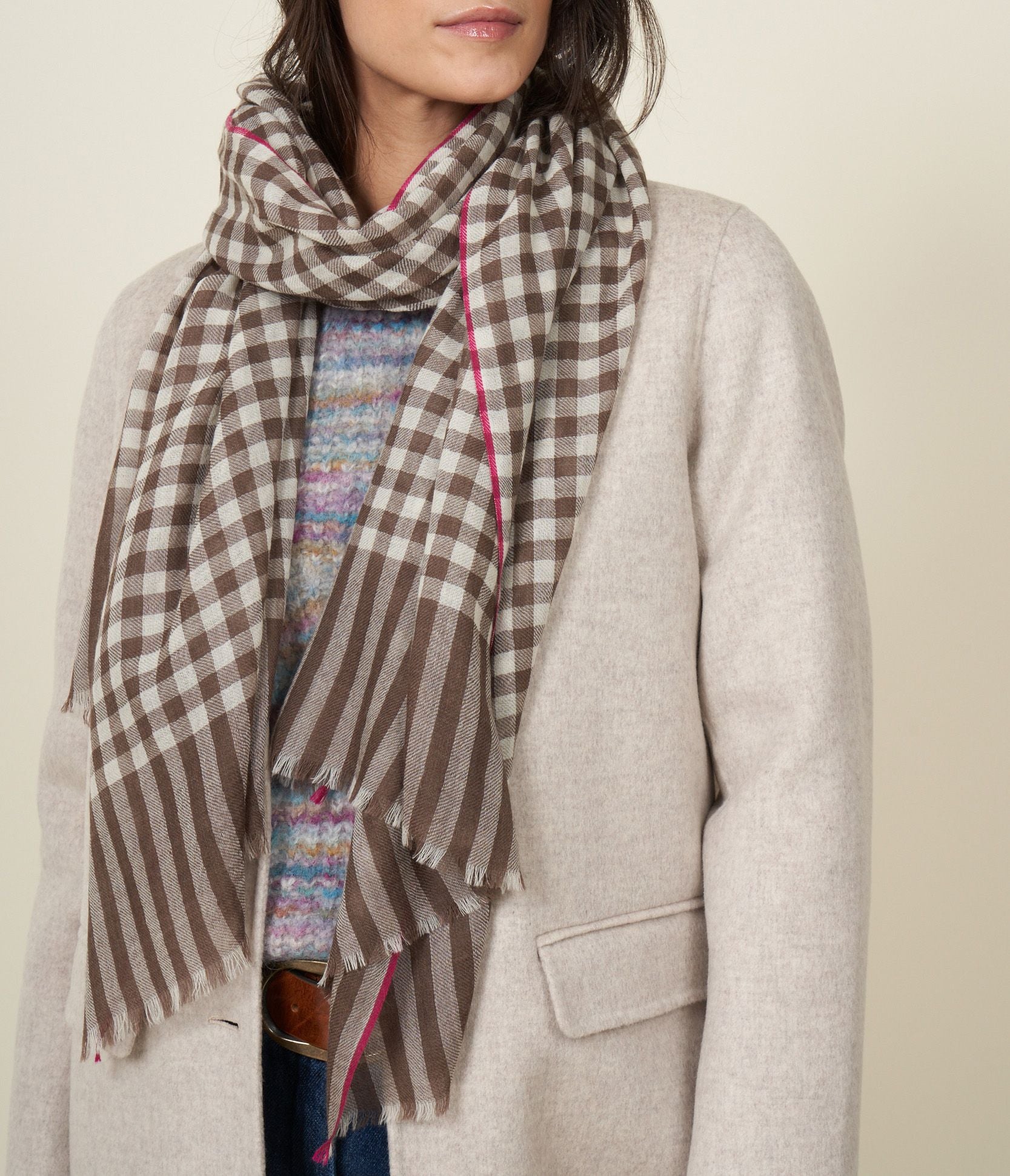 Hartford Women'S Dark Brown Gingham Scarf – Jack Jerome