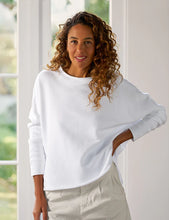 Load image into Gallery viewer, F&amp;E Anna Capelet in White
