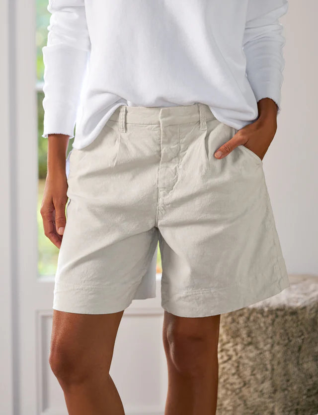 Frank &amp; Eileen Waterford Golf Short 7.5 in Cement