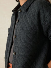 Load image into Gallery viewer, Faherty Epic Quilted Fleece Shirt Jacket in Black Heather
