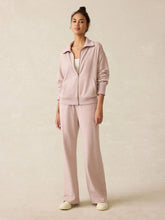 Load image into Gallery viewer, Faherty Women&#39;s Legend Lounge Full Zip in Blush

