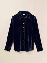 Load image into Gallery viewer, Faherty FWomen&#39;s Stretch Silk Velvet Shirt - navy
