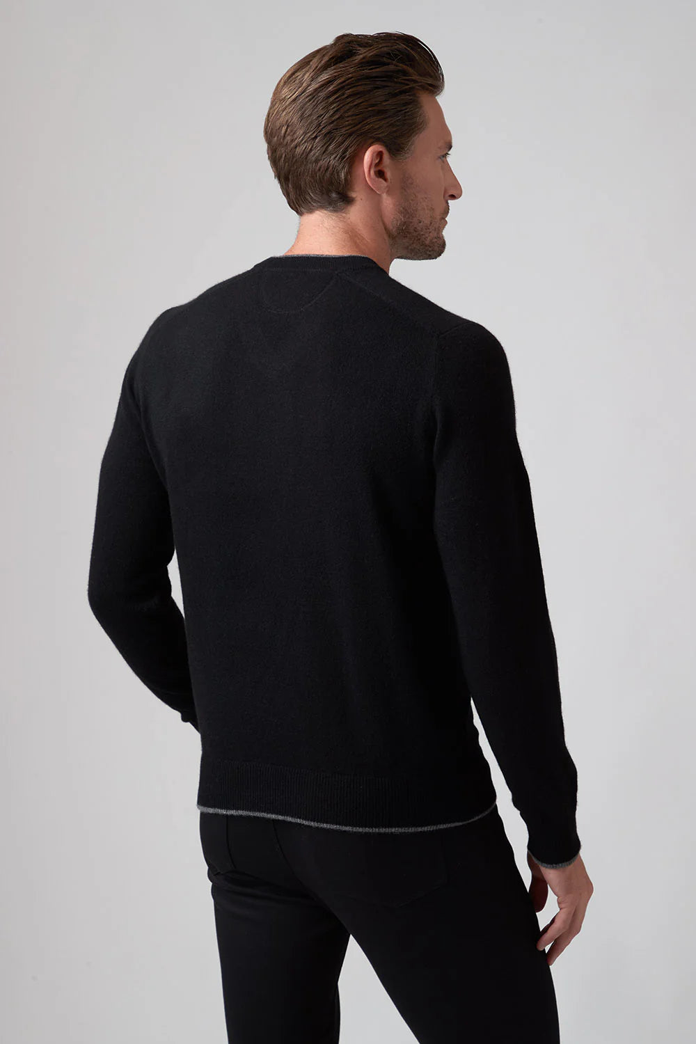 Raffi Cashmere Tipped V-Neck In Black