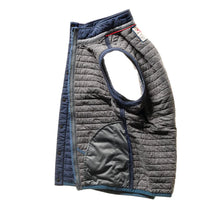 Load image into Gallery viewer, Men&#39;s Relwen Windzip Vest in Bright Navy
