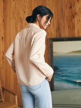 Load image into Gallery viewer, Faherty Women&#39;s Tried and True Chambray Shirt in Peach Whip
