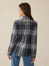 Load image into Gallery viewer, Faherty Women&#39;s Legend Sweater Shirt in Blue Ridge Plaid
