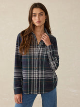 Load image into Gallery viewer, Faherty Women&#39;s Legend Sweater Shirt in Blue Ridge Plaid
