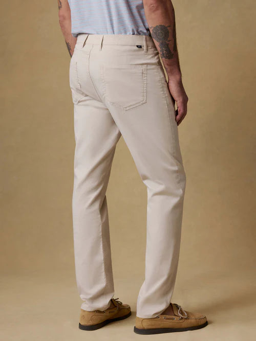 Faherty Men Movement 5-Pocket Pant In Light Sand