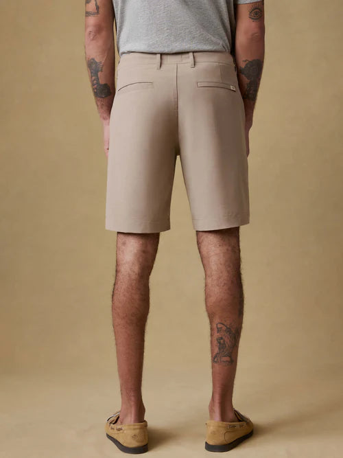 Faherty All Day Short In Khaki