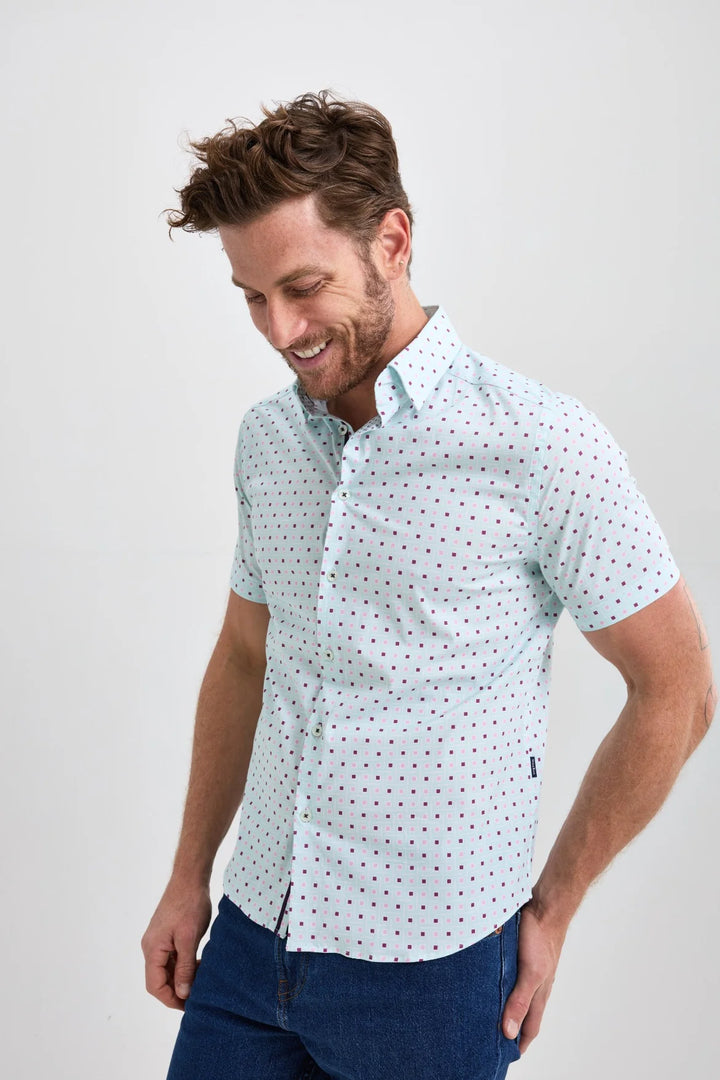 Stone Rose S/S Woven Printed Shirt In Light Blue Geometric Squares