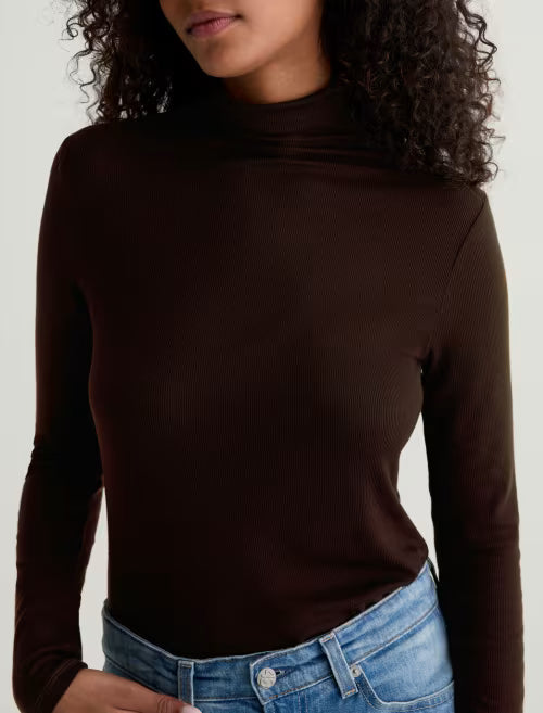 Ag Chels Slim Turtleneck In Coffee Bean
