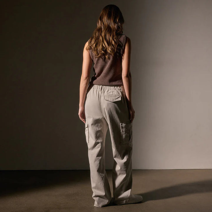 James Perse Army Cotton Slub Cargo Pant In Salt Pigment