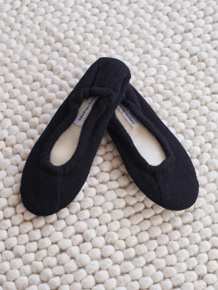 White + Warren Cashmere Ballet Slipper In Black