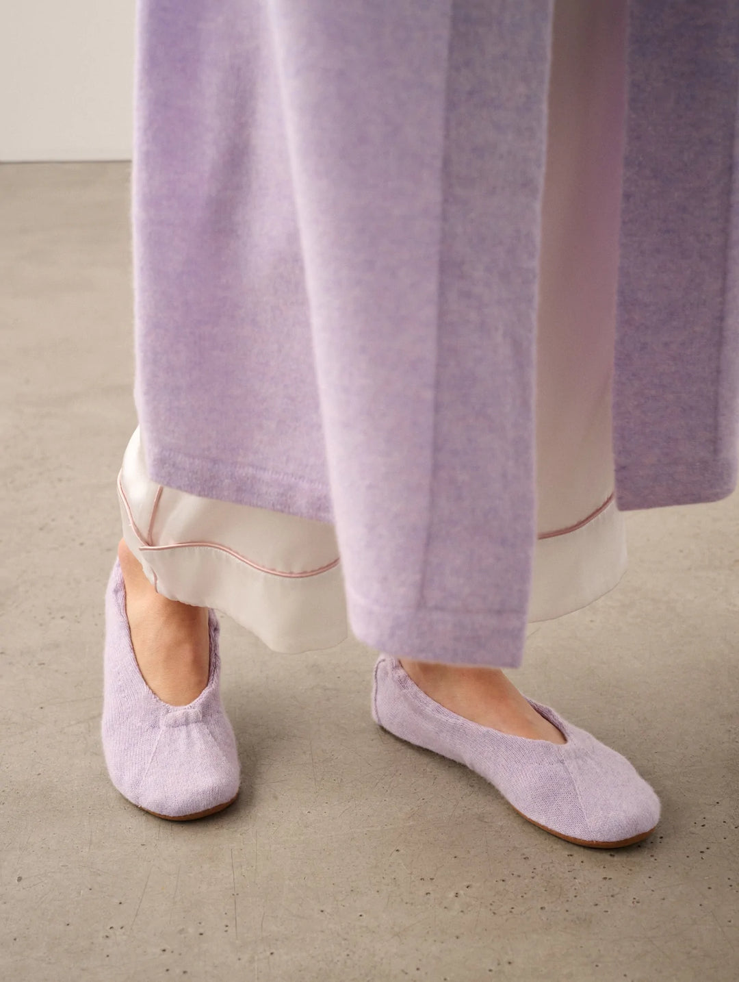 White + Warren Cashmere Ballet Slipper In Soft Iris Heather